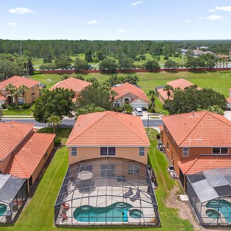 Large Spacious Home W Private Pool & Hot Tub Davenport Kültér fotó