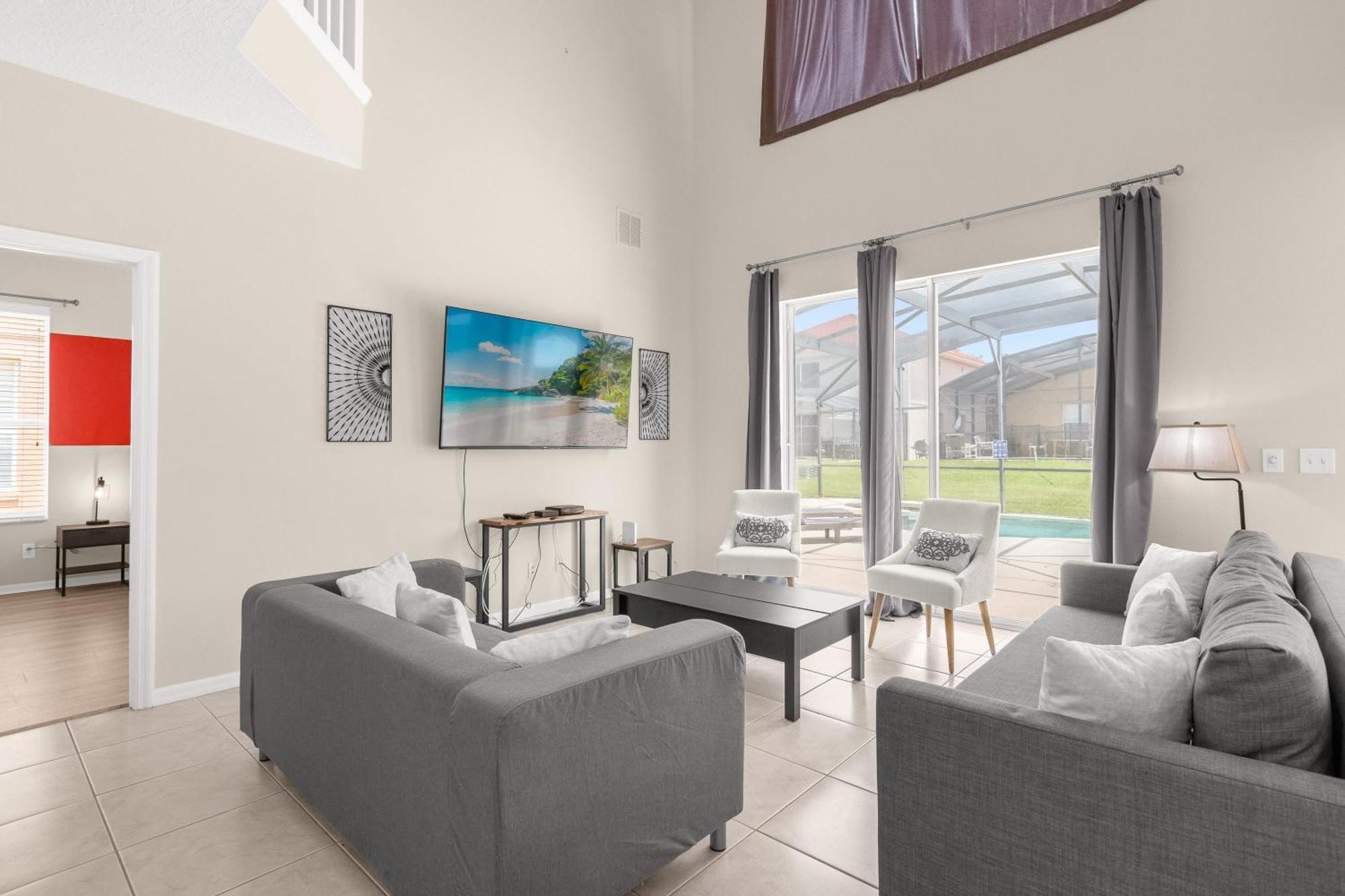 Large Spacious Home W Private Pool & Hot Tub Davenport Kültér fotó